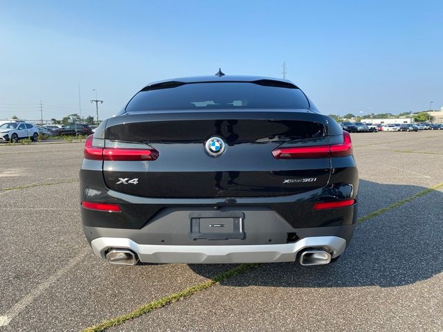 2024 BMW X4 xDrive30i