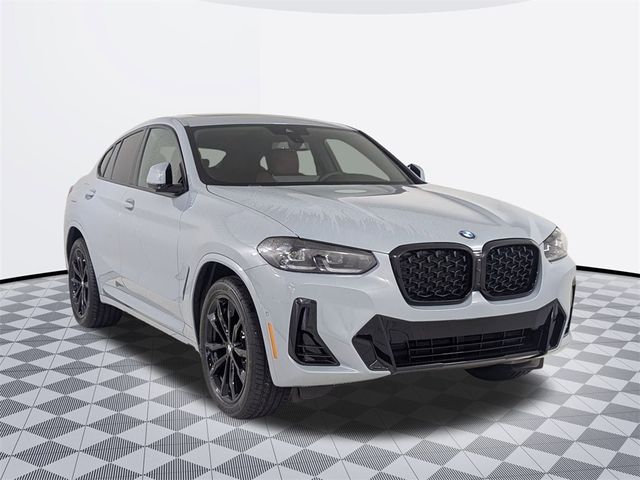 2024 BMW X4 xDrive30i