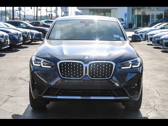 2024 BMW X4 xDrive30i