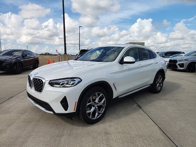 2024 BMW X4 xDrive30i