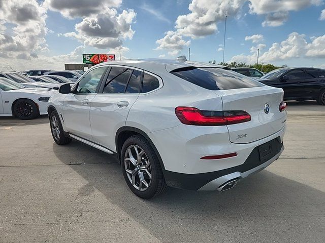 2024 BMW X4 xDrive30i