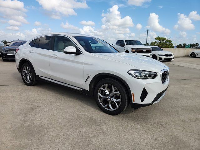 2024 BMW X4 xDrive30i