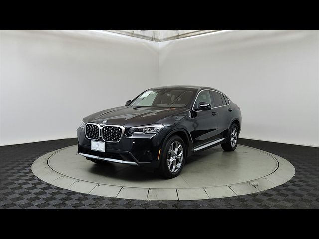 2024 BMW X4 xDrive30i