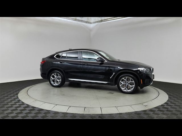 2024 BMW X4 xDrive30i