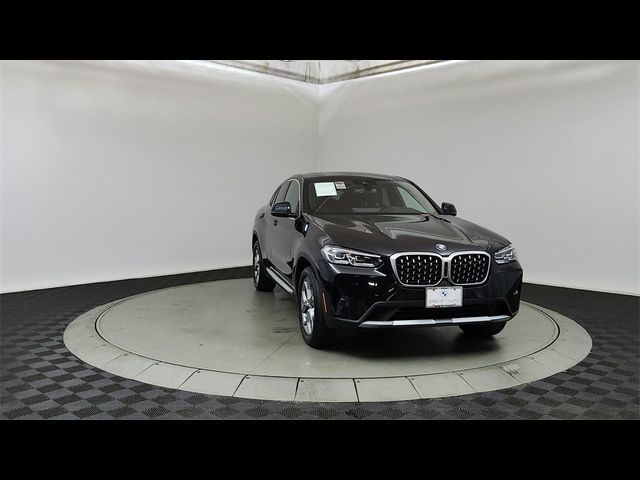 2024 BMW X4 xDrive30i