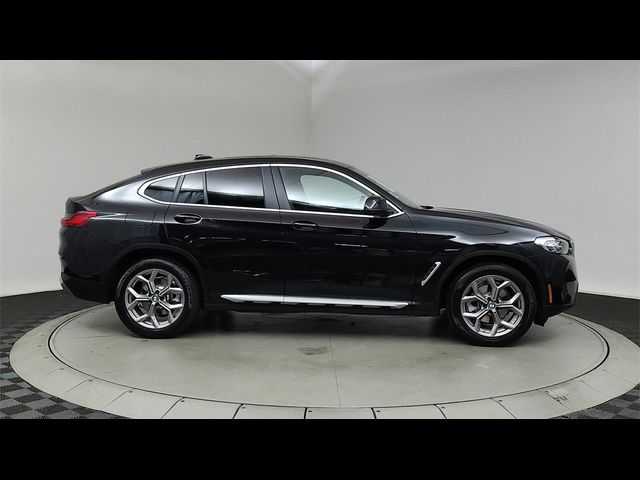 2024 BMW X4 xDrive30i