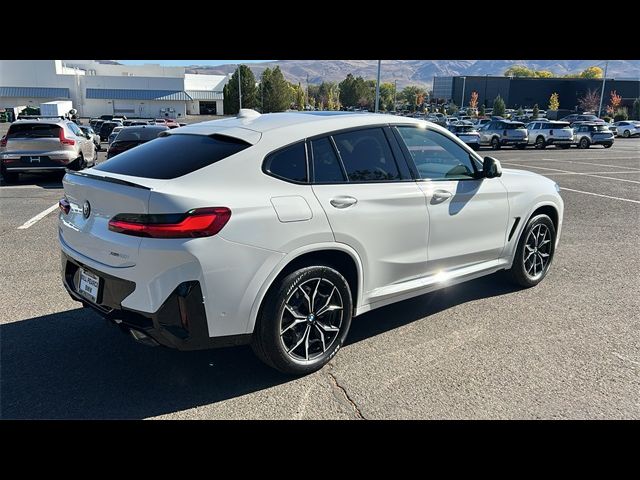 2024 BMW X4 xDrive30i