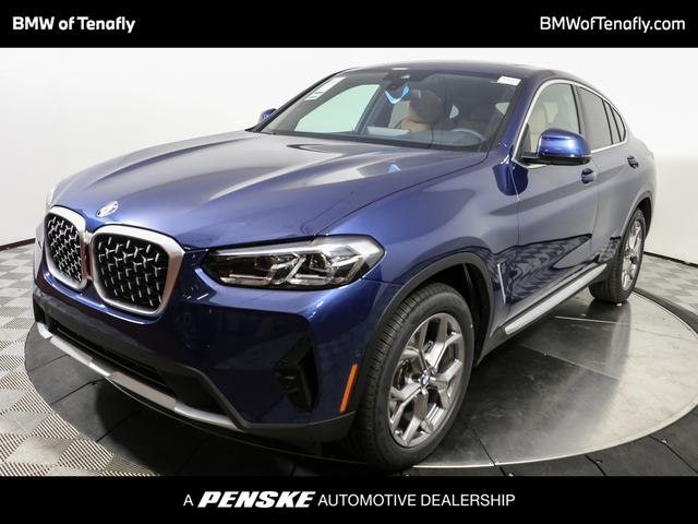 2024 BMW X4 xDrive30i