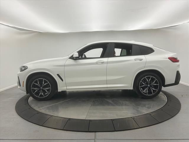 2024 BMW X4 xDrive30i