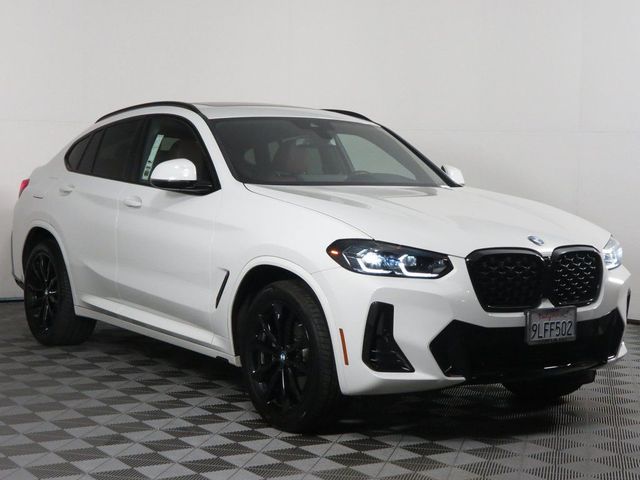 2024 BMW X4 xDrive30i