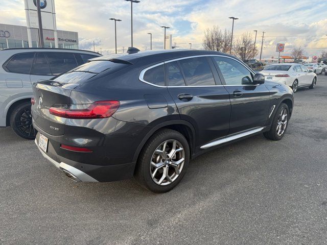 2024 BMW X4 xDrive30i