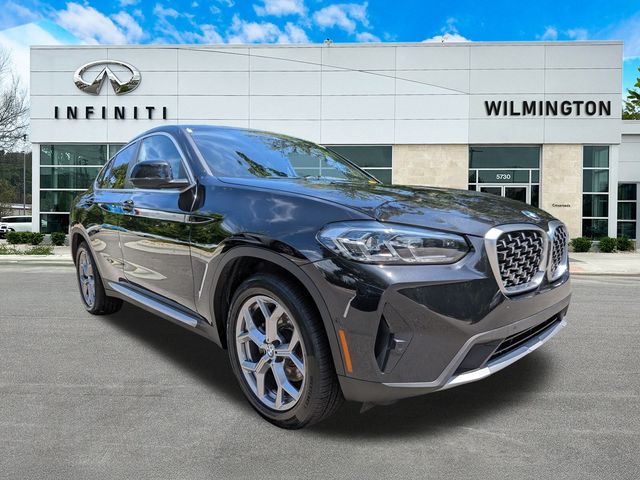2024 BMW X4 xDrive30i