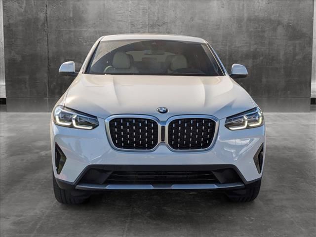 2024 BMW X4 xDrive30i