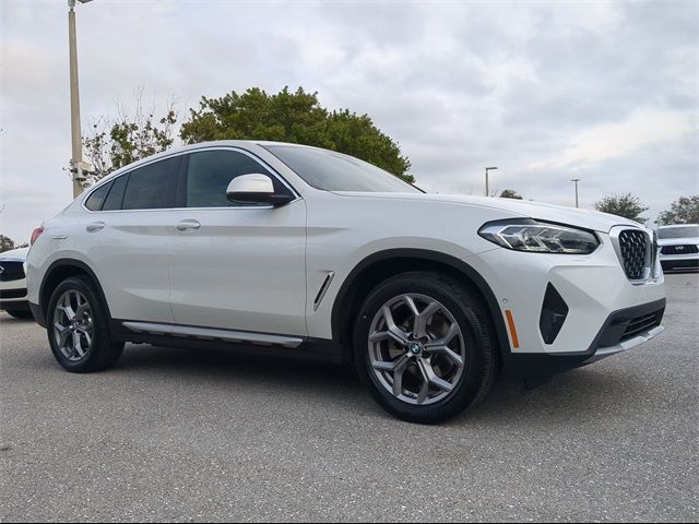 2024 BMW X4 xDrive30i