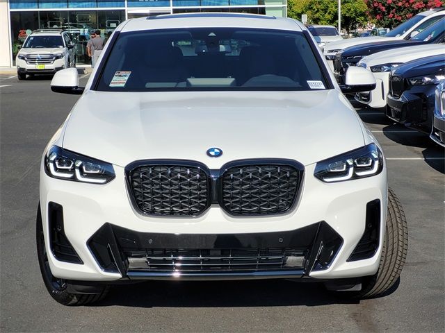 2024 BMW X4 xDrive30i