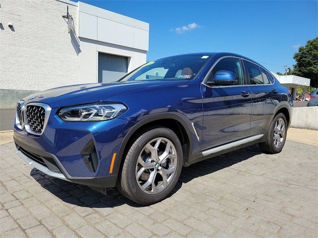 2024 BMW X4 xDrive30i