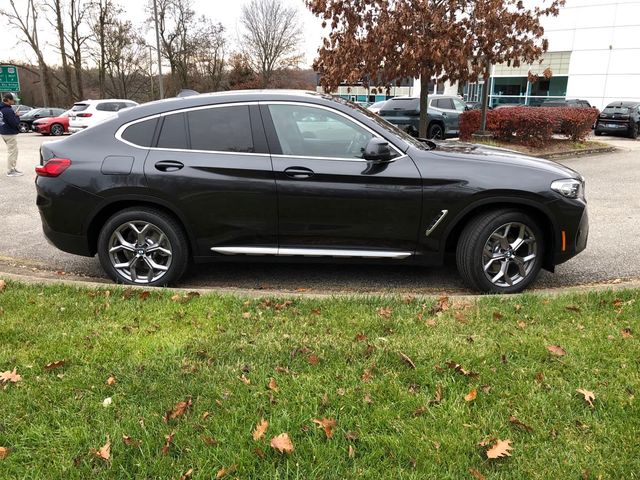 2024 BMW X4 xDrive30i