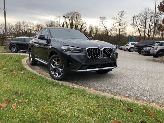 2024 BMW X4 xDrive30i