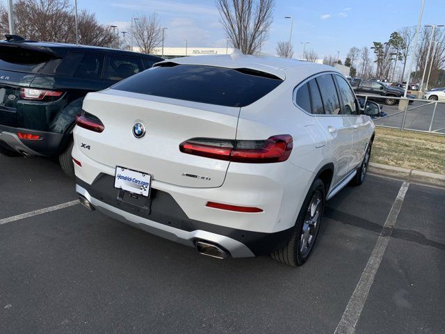 2024 BMW X4 xDrive30i