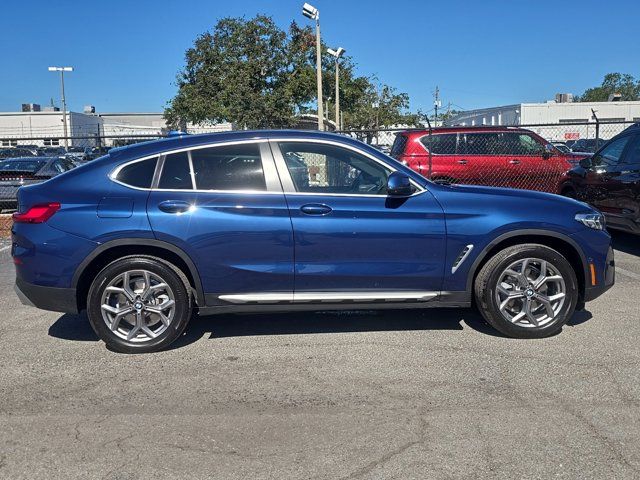 2024 BMW X4 xDrive30i