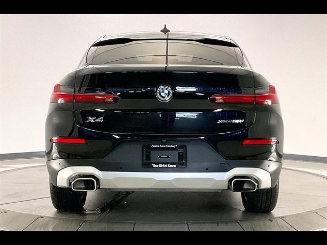 2024 BMW X4 xDrive30i