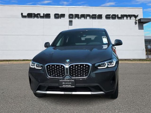 2024 BMW X4 xDrive30i