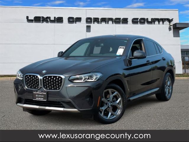 2024 BMW X4 xDrive30i