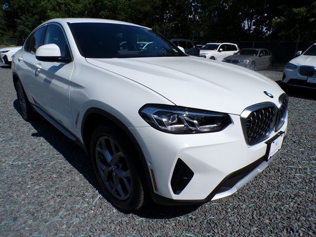 2024 BMW X4 xDrive30i