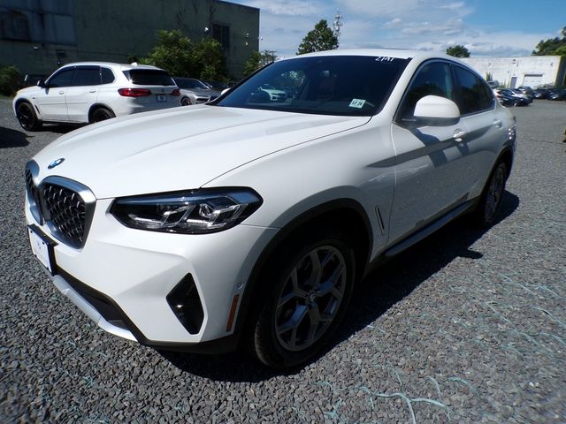 2024 BMW X4 xDrive30i