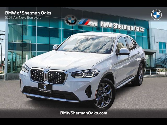 2024 BMW X4 xDrive30i