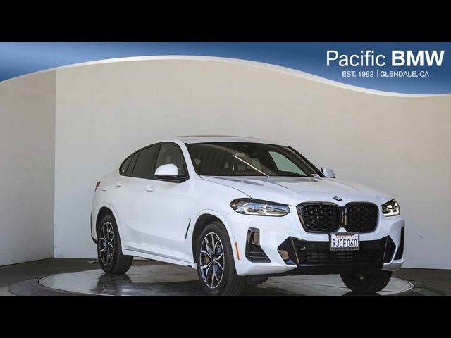 2024 BMW X4 xDrive30i