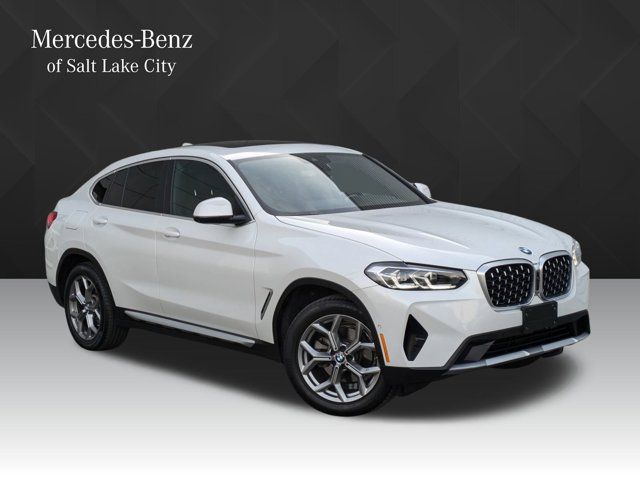 2024 BMW X4 xDrive30i