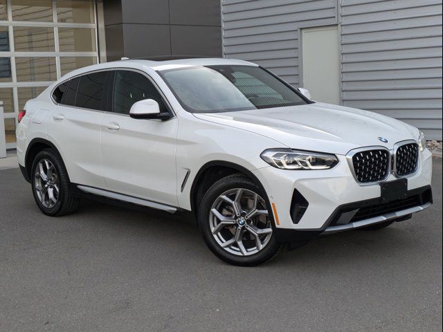 2024 BMW X4 xDrive30i