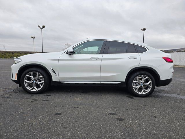 2024 BMW X4 xDrive30i