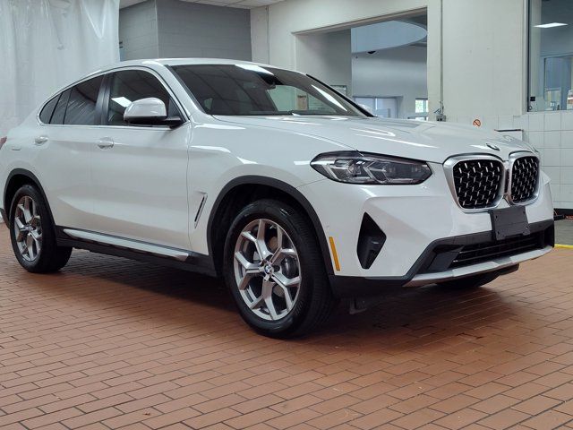 2024 BMW X4 xDrive30i