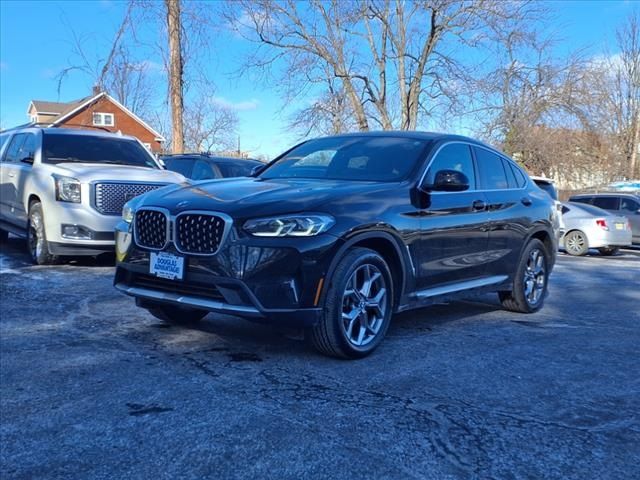 2024 BMW X4 xDrive30i