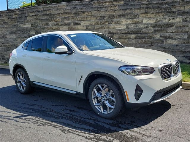 2024 BMW X4 xDrive30i