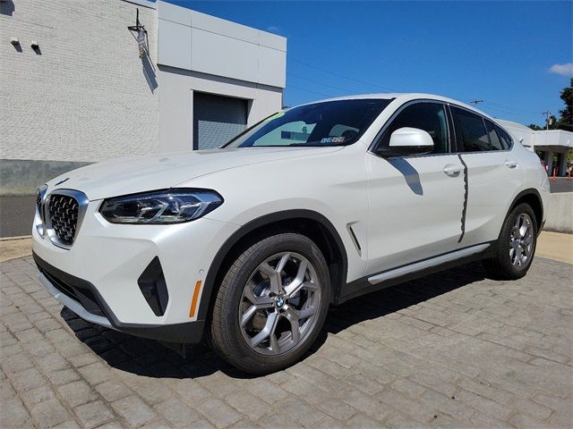 2024 BMW X4 xDrive30i