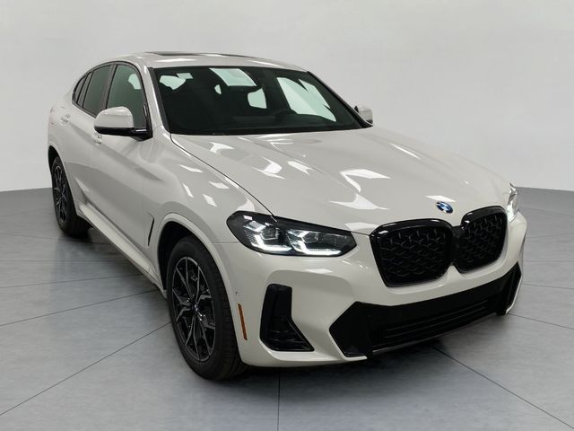 2024 BMW X4 xDrive30i