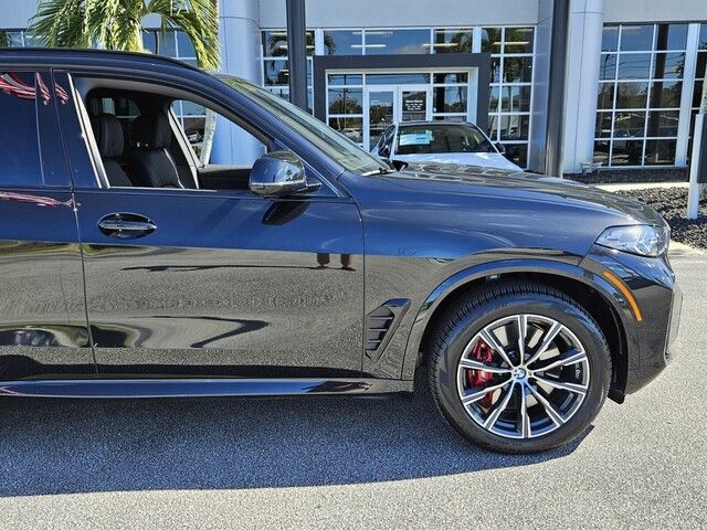 2024 BMW X5 M60i