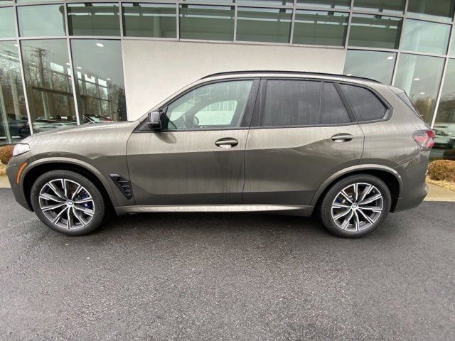 2024 BMW X5 M60i