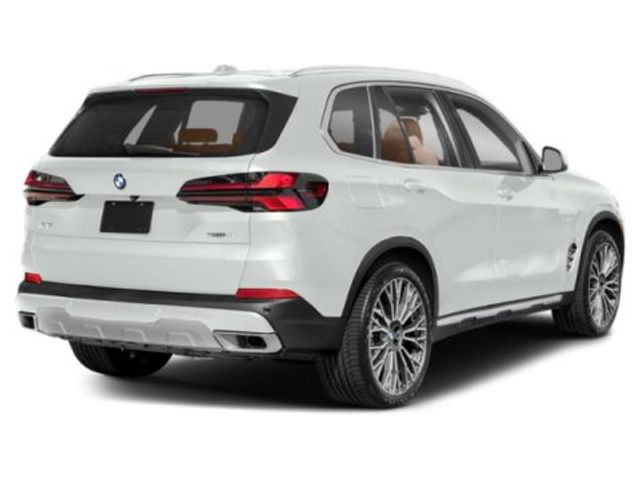 2024 BMW X5 M60i