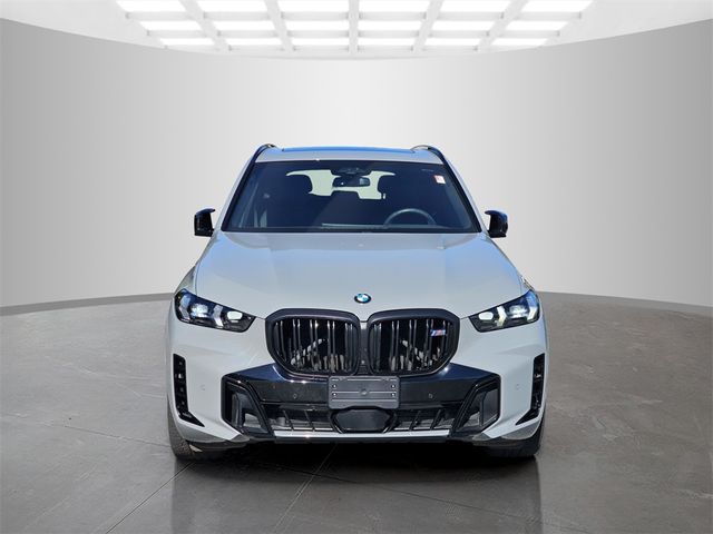 2024 BMW X5 M60i