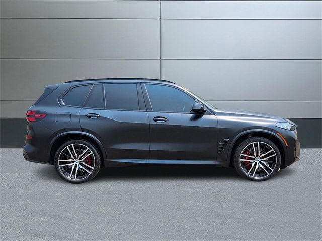 2024 BMW X5 M60i