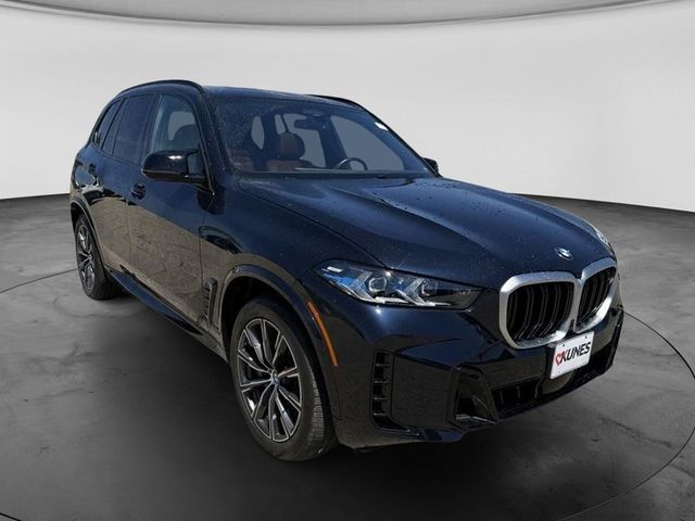 2024 BMW X5 M60i