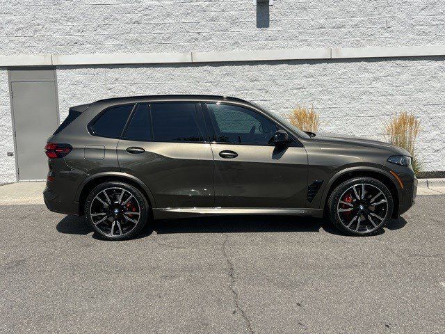 2024 BMW X5 M60i