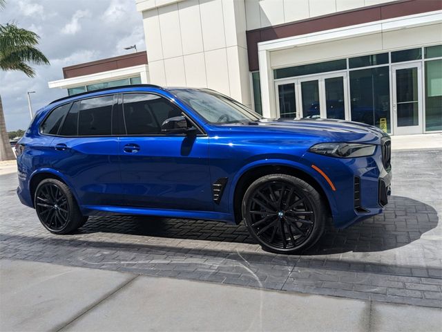 2024 BMW X5 M60i