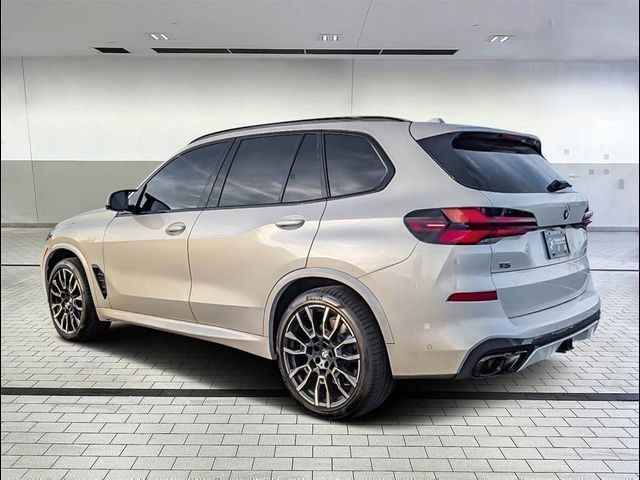 2024 BMW X5 M60i