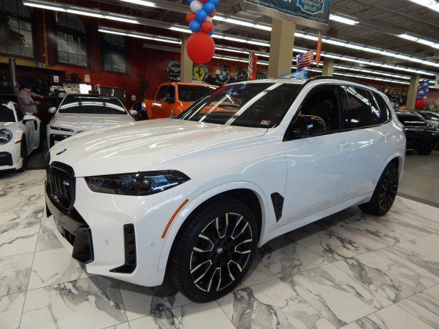 2024 BMW X5 M60i