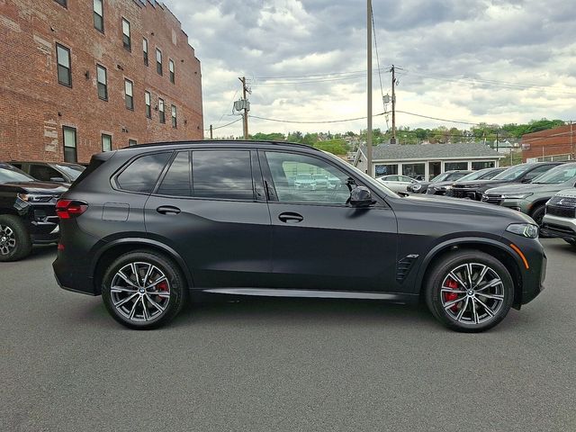 2024 BMW X5 M60i